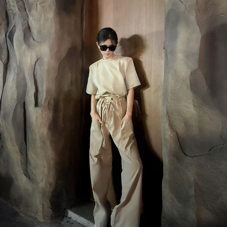 时尚气质高级感套装女2025初秋新款小众通勤卡其色上衣长裤两件套