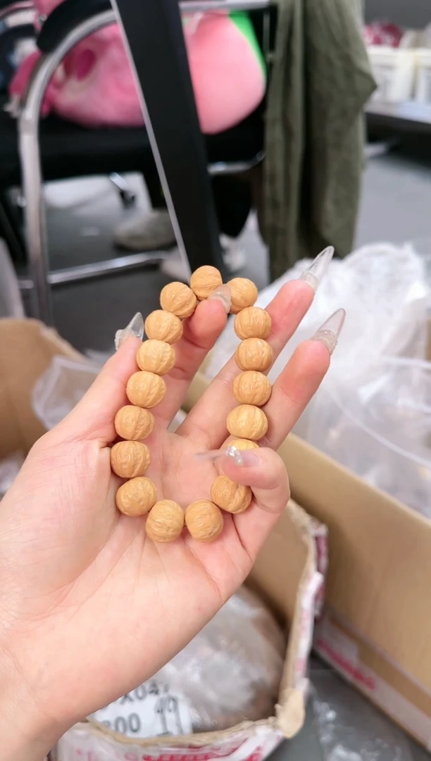 猴头核桃吊坠D-AC48215