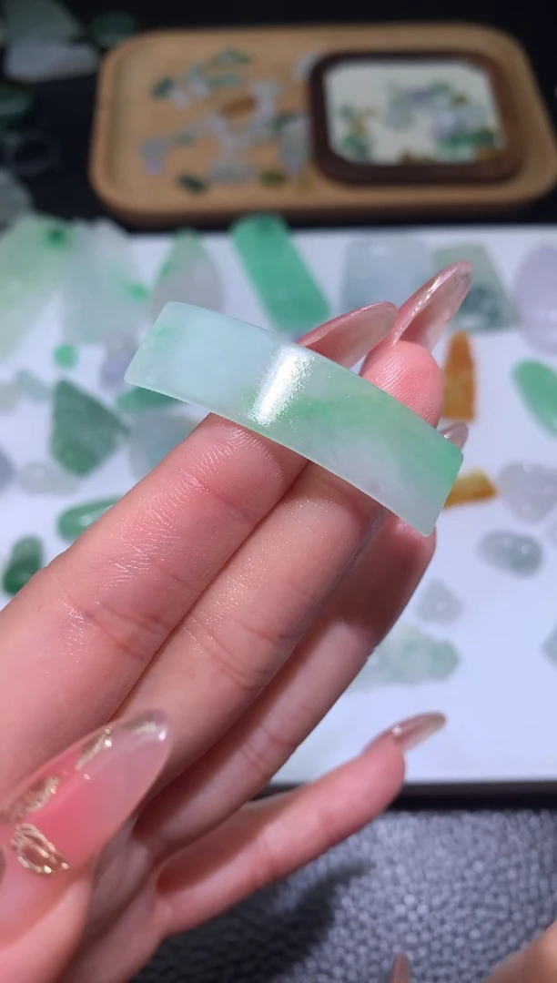 【闪购商品】定制翡翠未镶嵌毛货