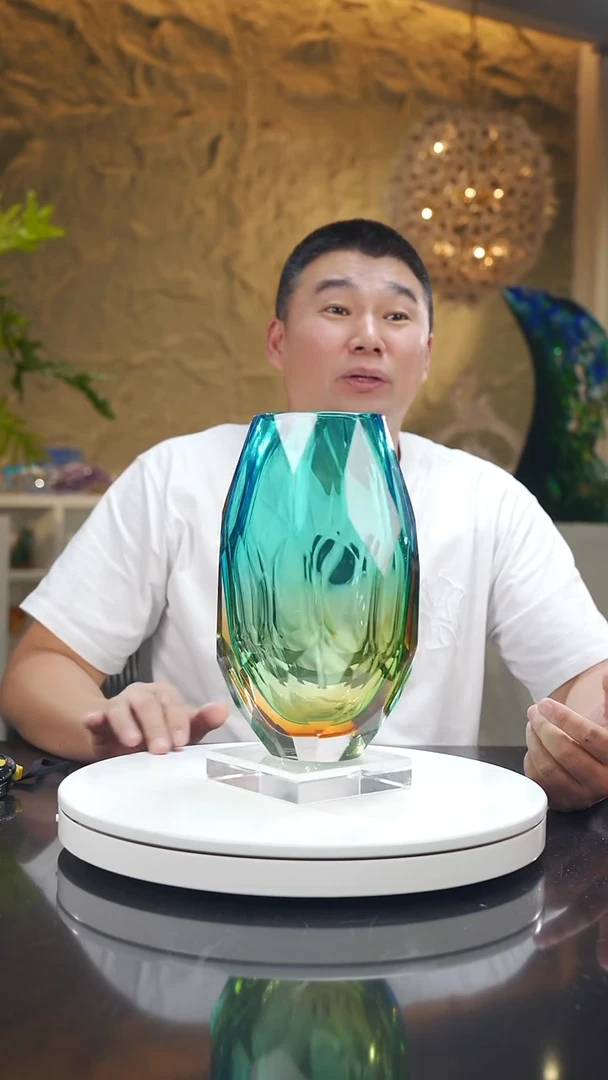 手工艺品琉璃蓝金色切面花器