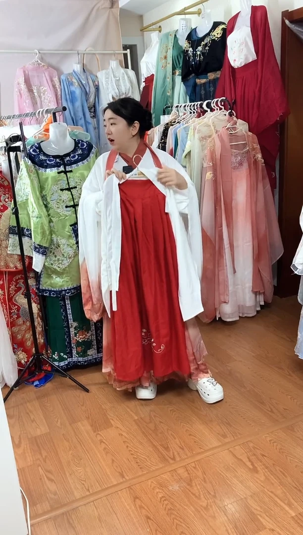 孤品汉服 高品质特价 偶有微瑕 NO退NO换 介意勿拍