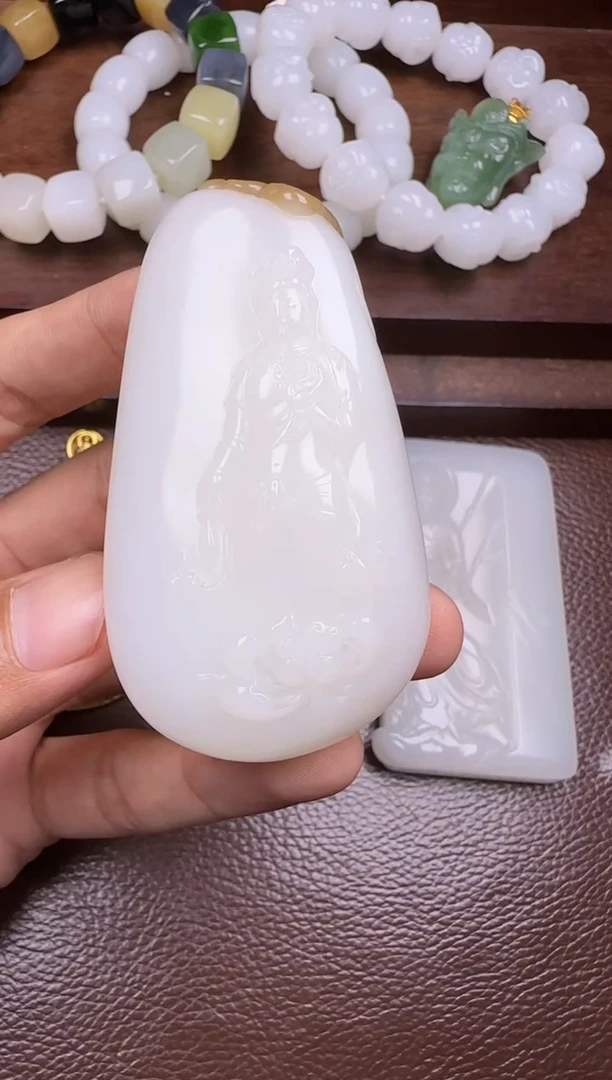 未镶嵌和田玉挂件和田玉观音