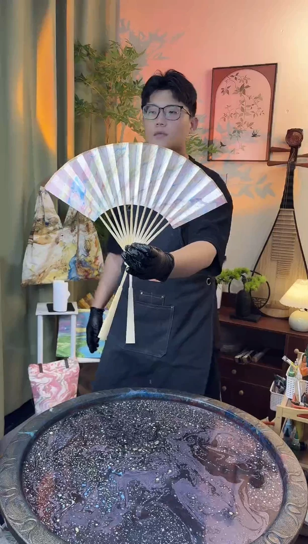 绢布/宣纸/竹7寸中玉折扇【淡雅水墨】