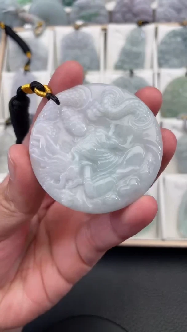 颈饰未镶嵌翡翠天然缅甸翡翠A货110
