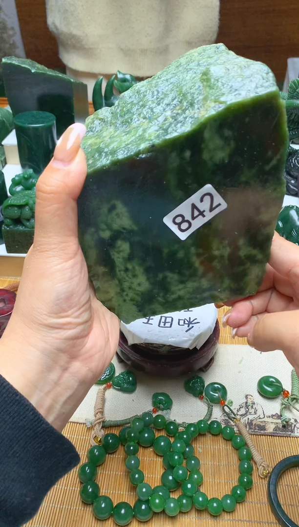 未镶嵌和田玉珠宝半成品1