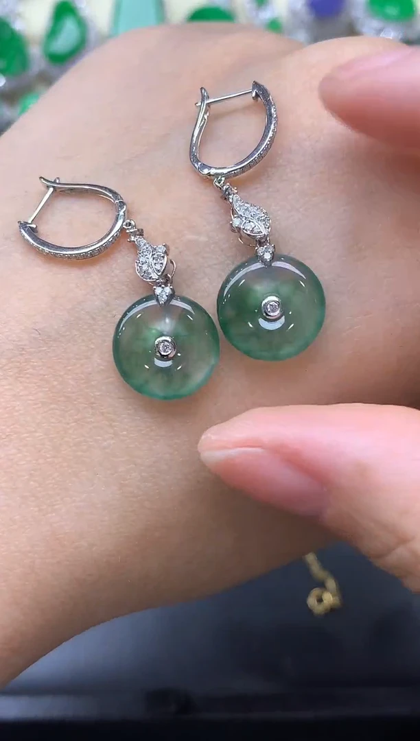 颈饰18K金镶嵌翡翠487-中国好珍宝