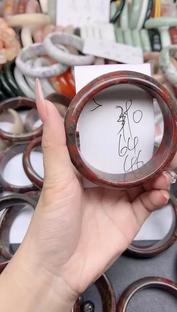 未镶嵌手镯石英质玉390