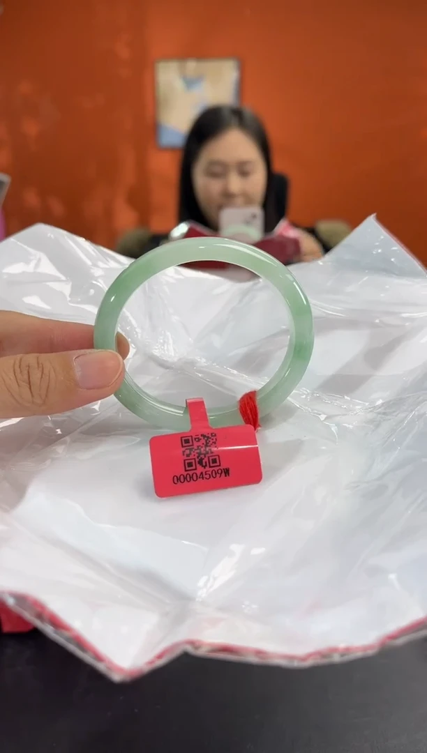 未镶嵌手镯（贵妃镯）翡翠7 54.5贵