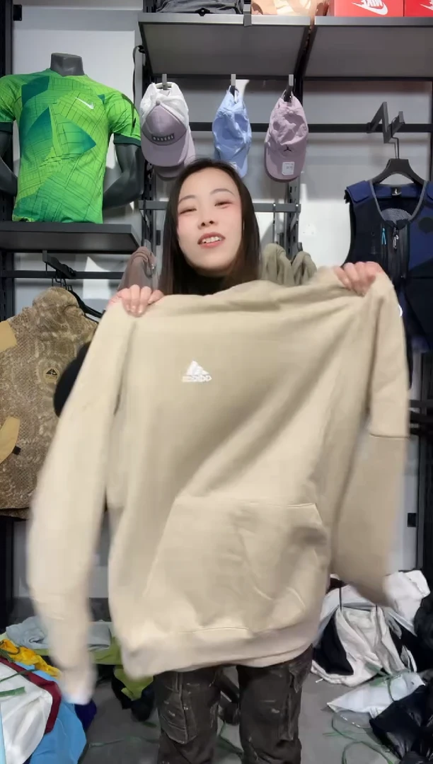 1129闪购编码  阿迪运动卫衣裤以直播间过款为准 尺码.XL 175