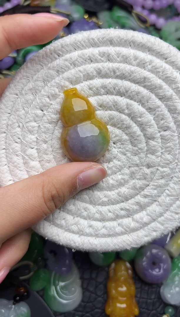 颈饰未镶嵌翡翠缅甸翡翠吊坠