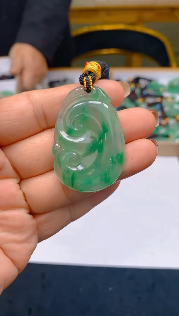 【闪购商品】石英质玉颈饰未镶嵌冰美人非洲翠3064