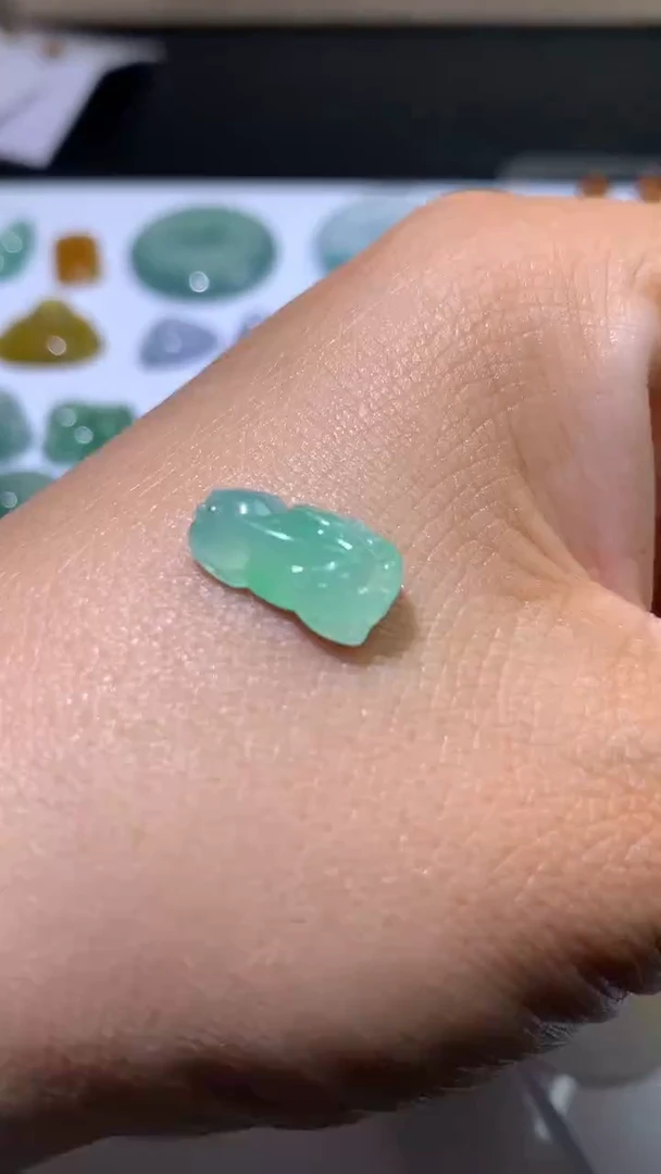 未镶嵌定制翡翠毛货