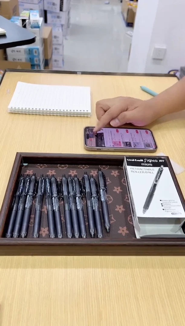 三菱105中性笔12支