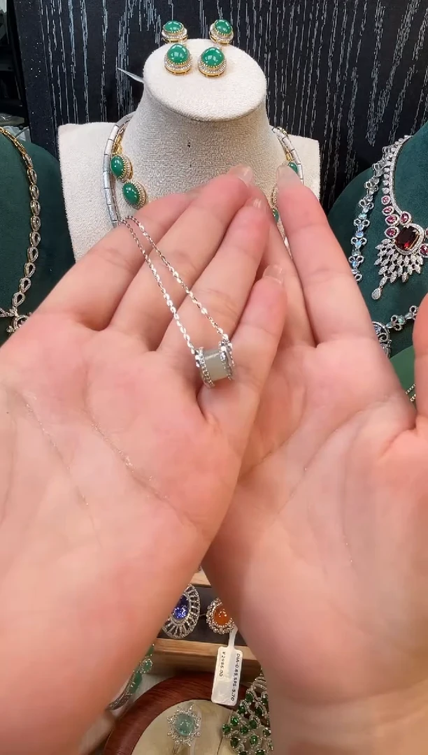 颈饰银S925镶嵌和田玉项链