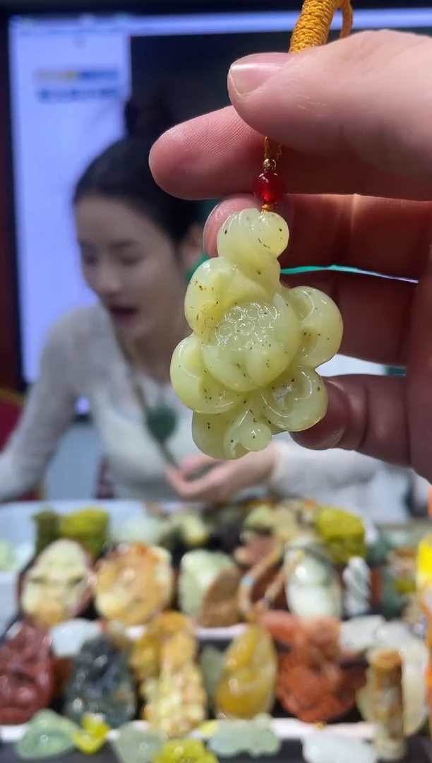 【闪购商品】岫玉吊坠未镶嵌·