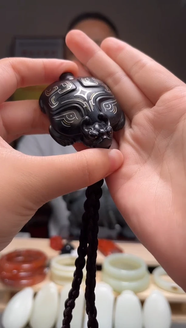 颈饰未镶嵌和田玉博*吊坠