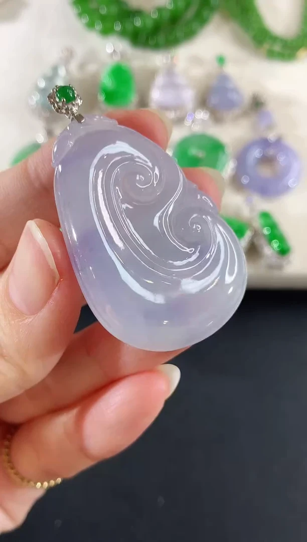 吊坠(不含链)18K金镶嵌翡翠91|