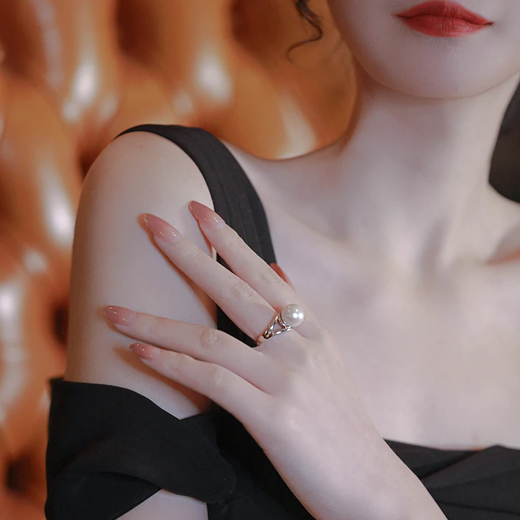 合金戒指 戒指女小众设计轻奢高级感食指戒独特开口可调节指环