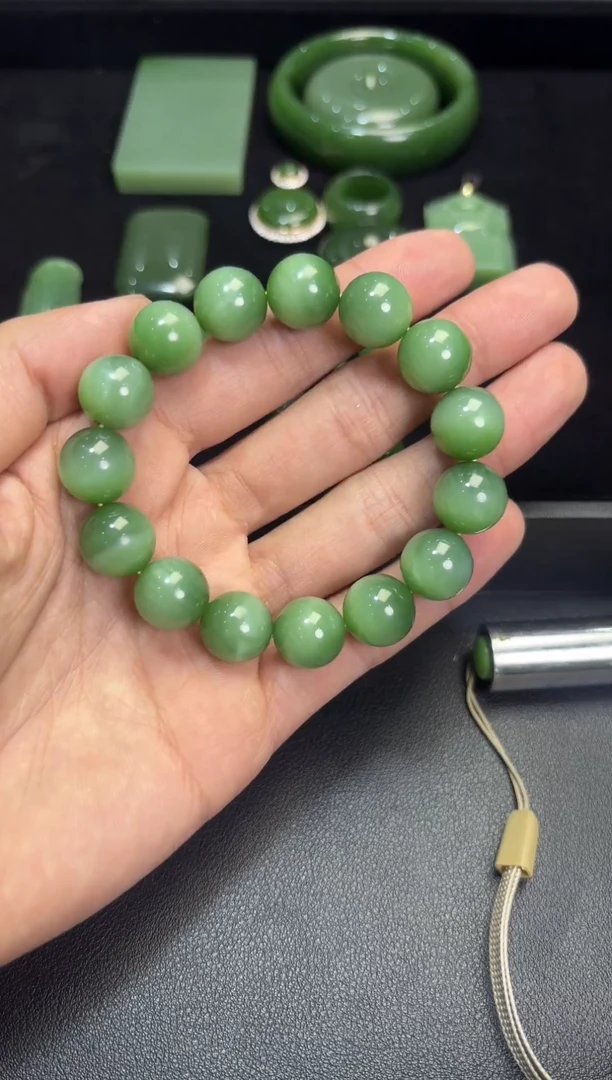 未镶嵌手串和田玉（糖玉）和田玉手串