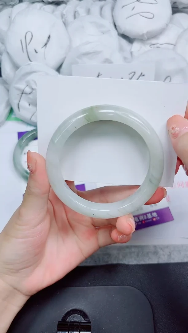 石英质玉手镯未镶嵌5-60