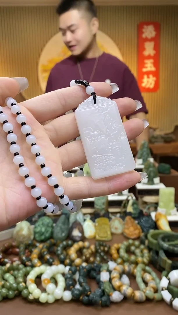 【闪购商品】蛇纹石玉吊坠未镶嵌多样性随机发一