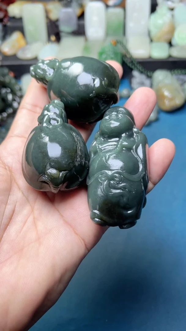 未镶嵌和田玉把件-