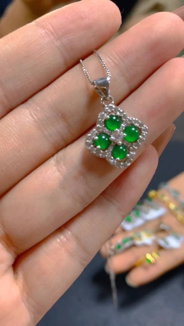 翡翠未镶嵌吊坠(赠链)0129766831多样性发一