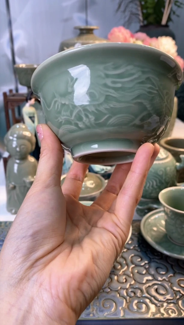 【闪购商品】b000026微瑕4.7英寸龙纹碗1只