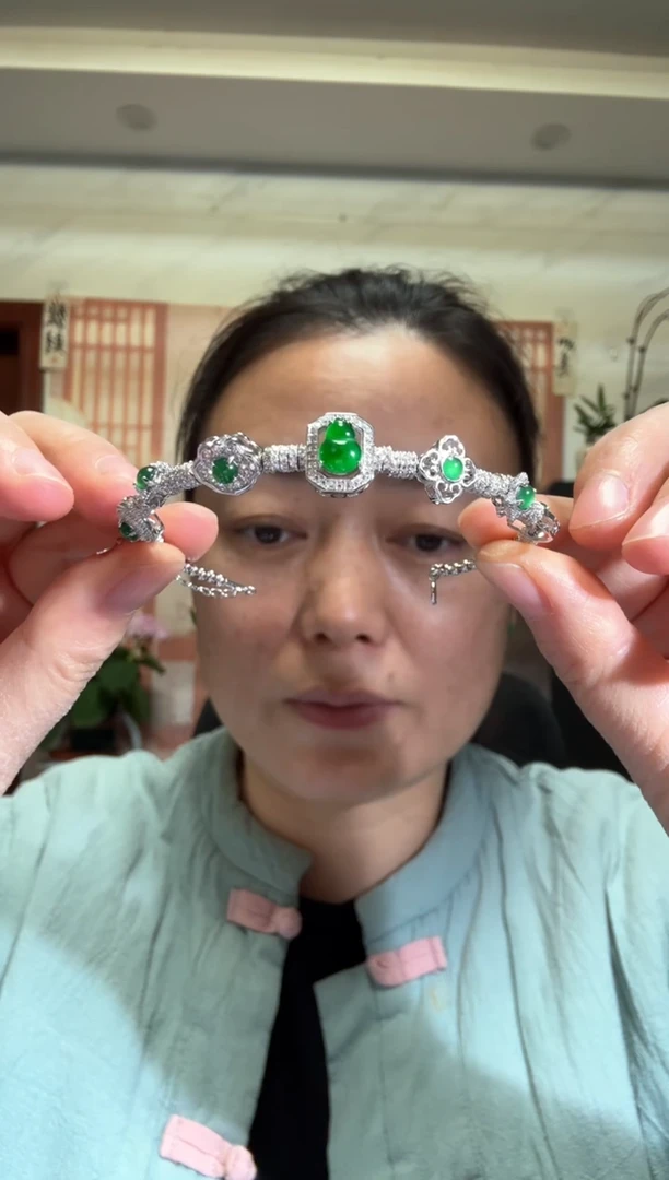 颈饰银S925镶嵌翡翠S****s00005432