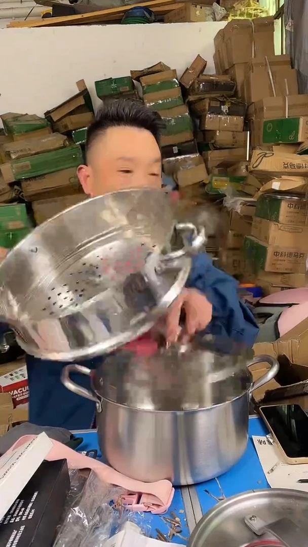 1双耳不锈钢蒸笼24 有小磕碰