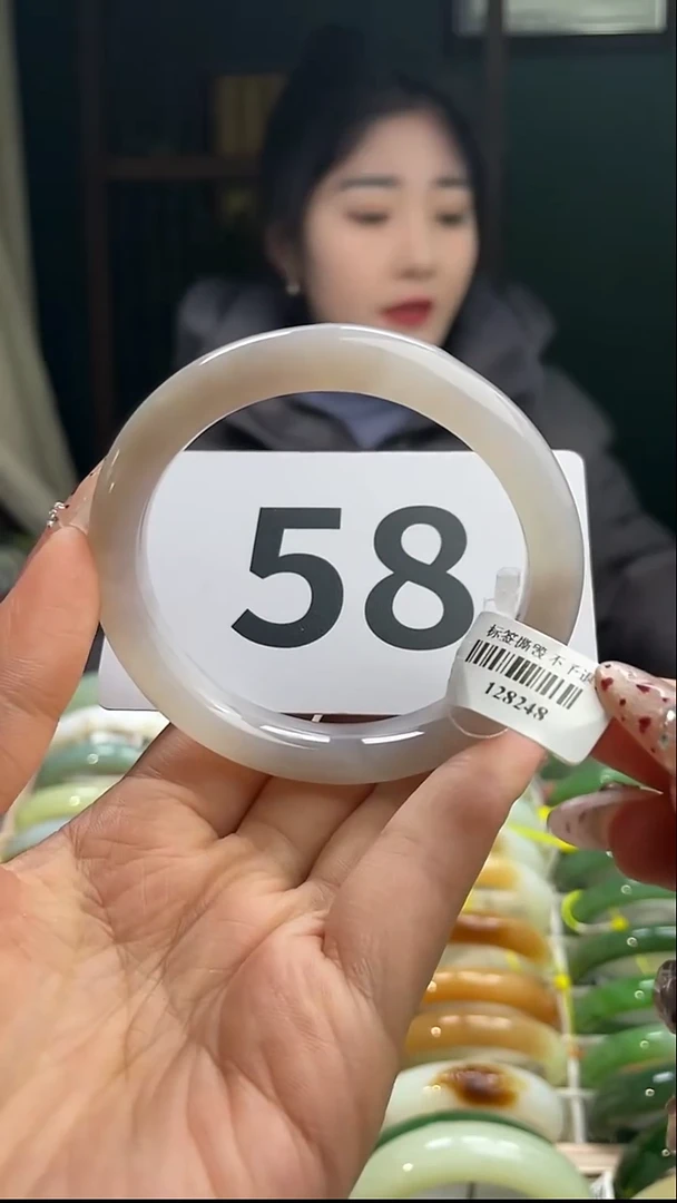 定制和田玉和田玉手镯