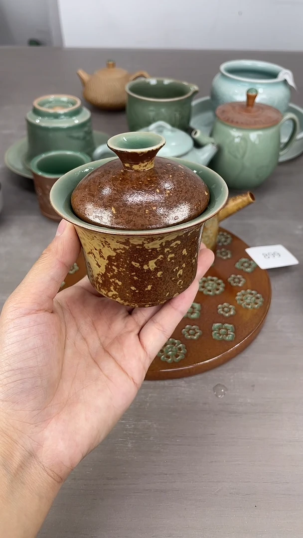 青瓷仓储福利清仓