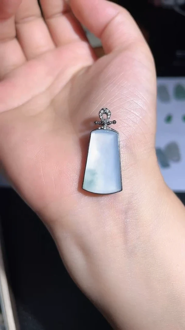 颈饰银S925镶嵌翡翠202555555