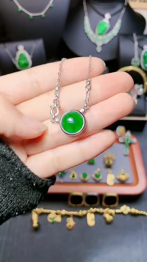 【闪购商品】翡翠项链银S925镶嵌项链
