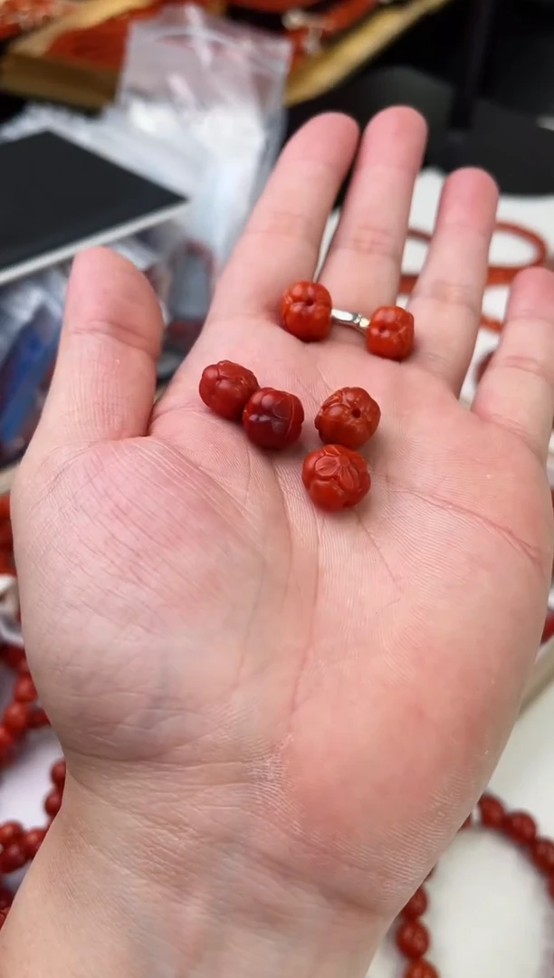 【闪购商品】南红玛瑙瓦西柿子配饰未镶嵌（多样式发其一）