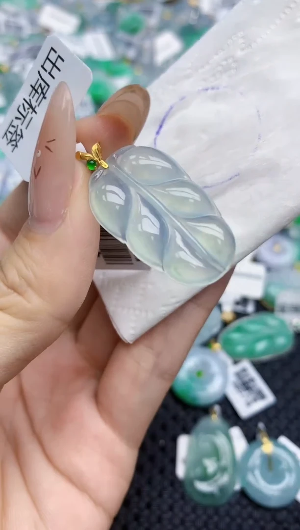 翡翠18K金镶嵌颈饰357   天然翡翠A货