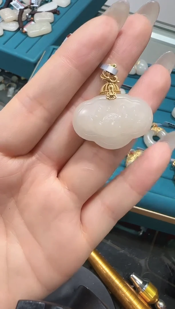 【闪购商品】和田玉吊坠/多样性发未镶嵌R328