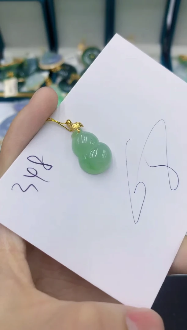 翡翠未镶嵌颈饰111111