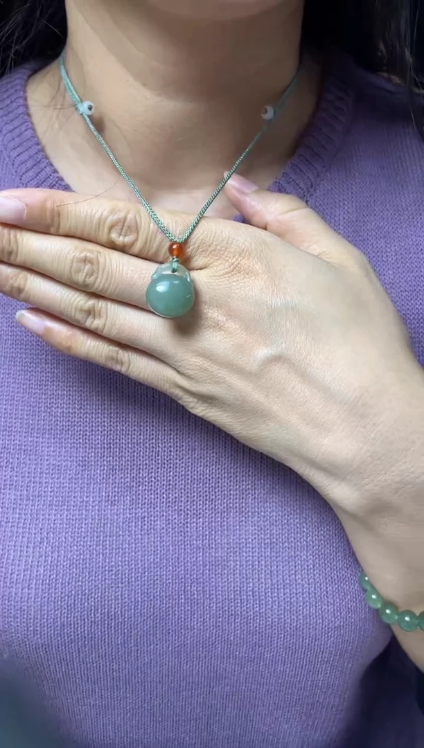 和田玉未镶嵌颈饰1