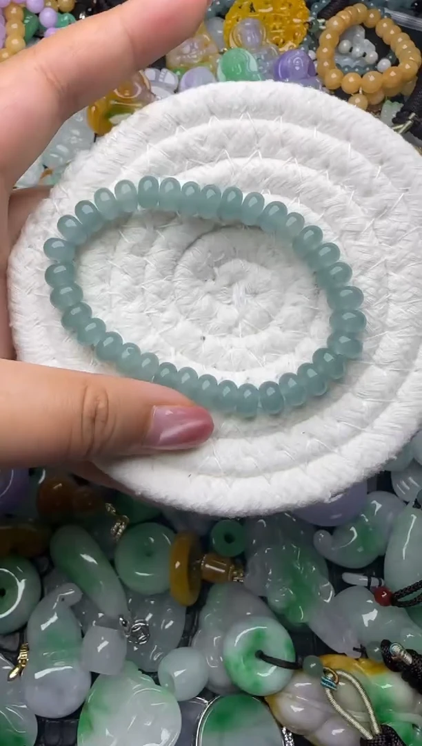 颈饰未镶嵌翡翠缅甸翡翠吊坠