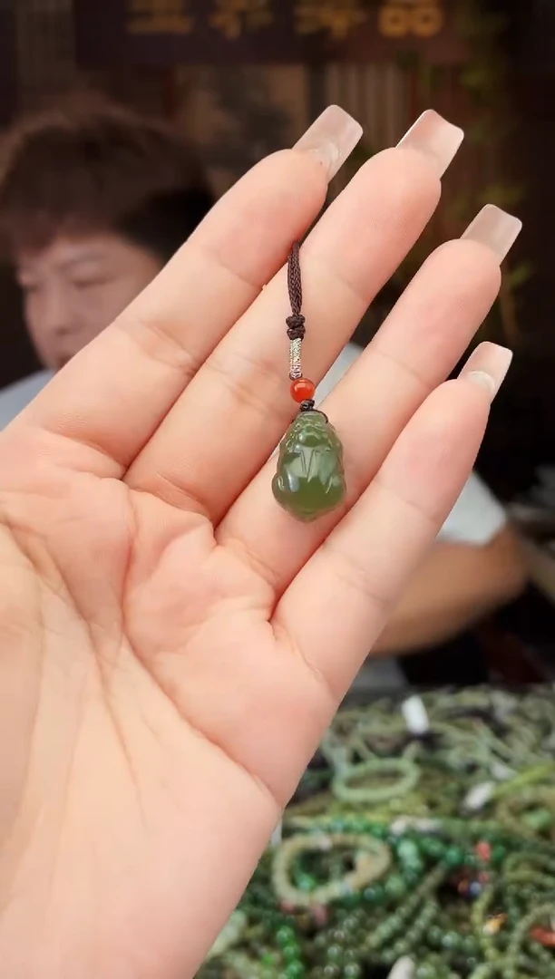 和田玉未镶嵌颈饰拍一发一