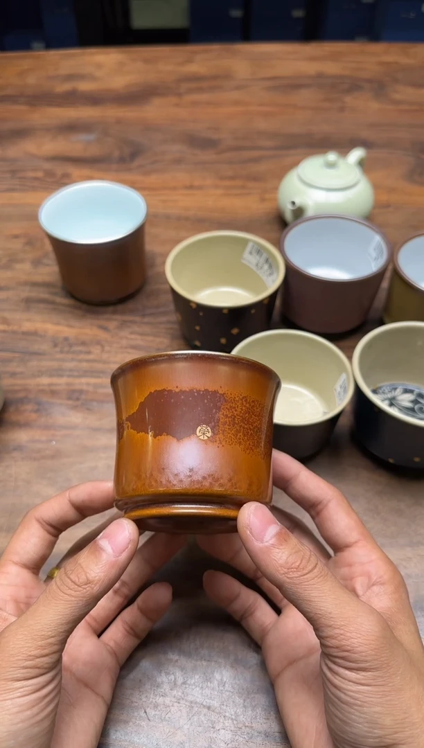 观**濤荣器  木首釉容天杯
