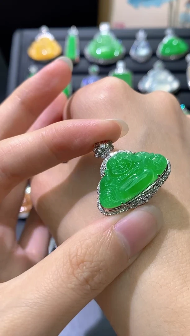 颈饰18K金镶嵌翡翠25佛公