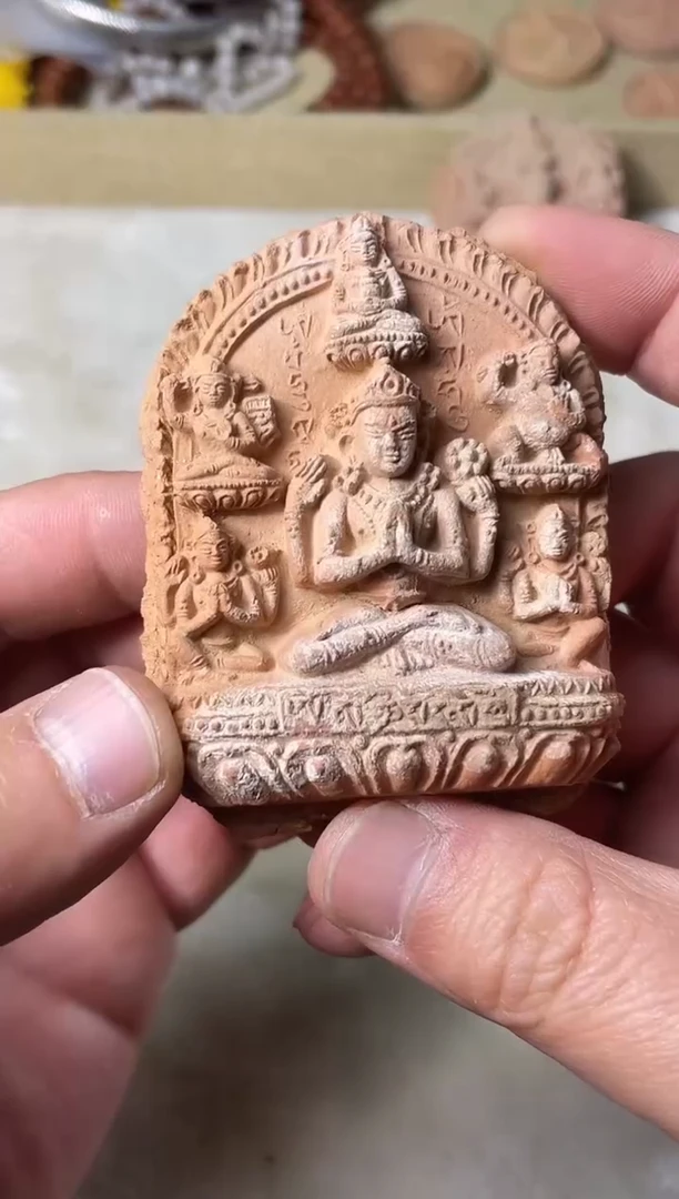 吊坠四臂组合的立体唐卡一尊