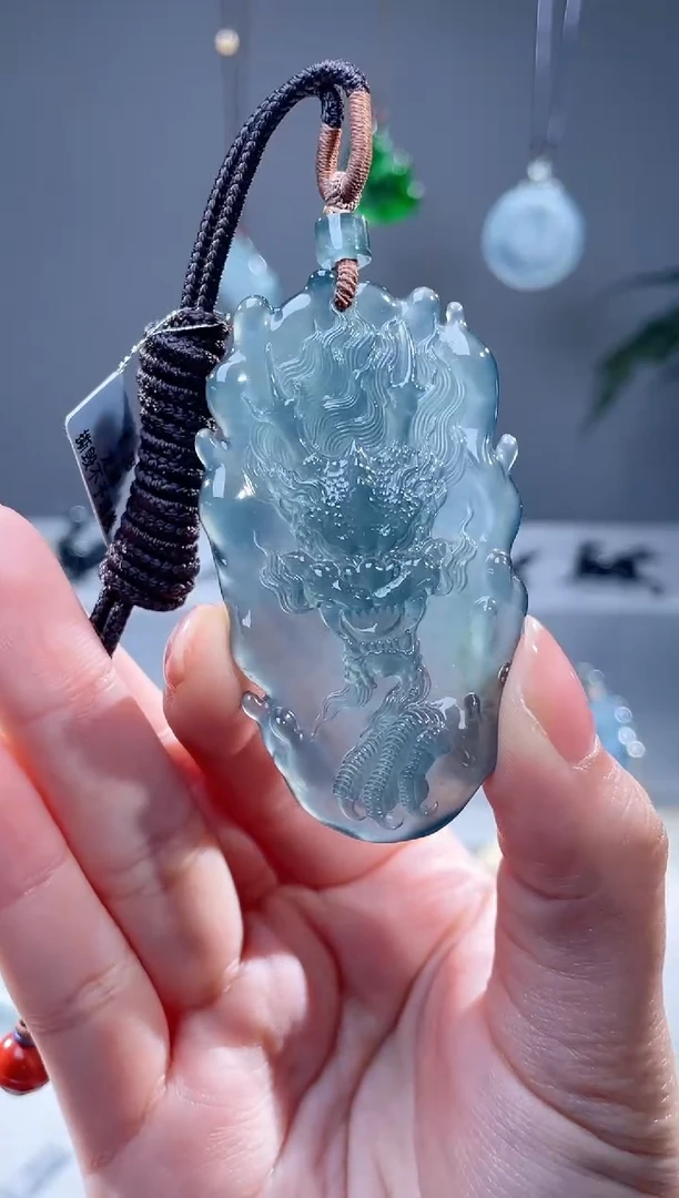 【闪购商品】翡翠颈饰未镶嵌天然A货翡翠龙牌