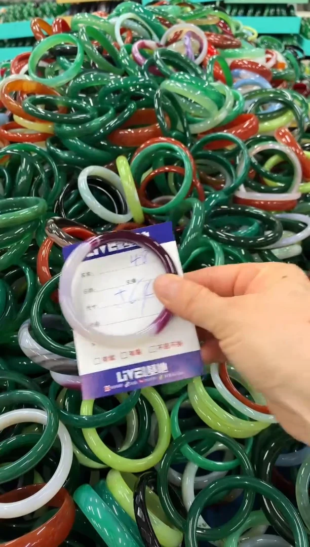 手镯玛瑙/玉髓未镶嵌48