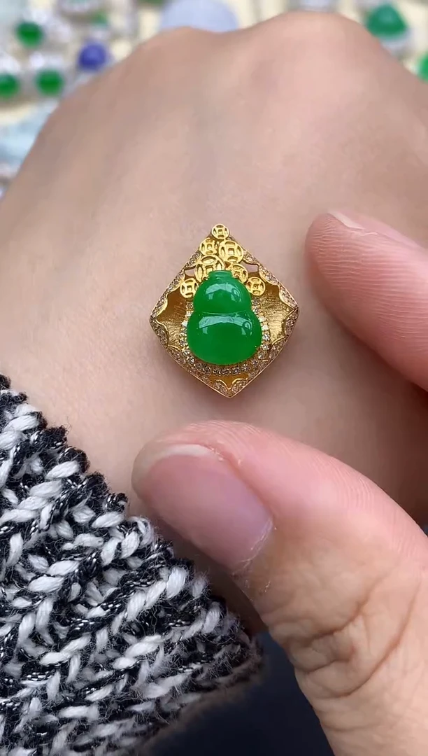 颈饰18K金镶嵌翡翠414-中国好珍宝