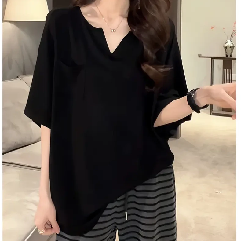 设计感慵懒口袋简约大领口宽松oversize高级2025春夏季短袖T恤女