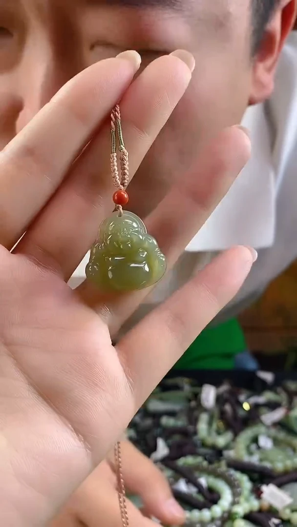 和田玉未镶嵌颈饰多样性发货，拍一发一