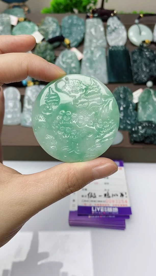 翡翠未镶嵌颈饰多样性一件发货